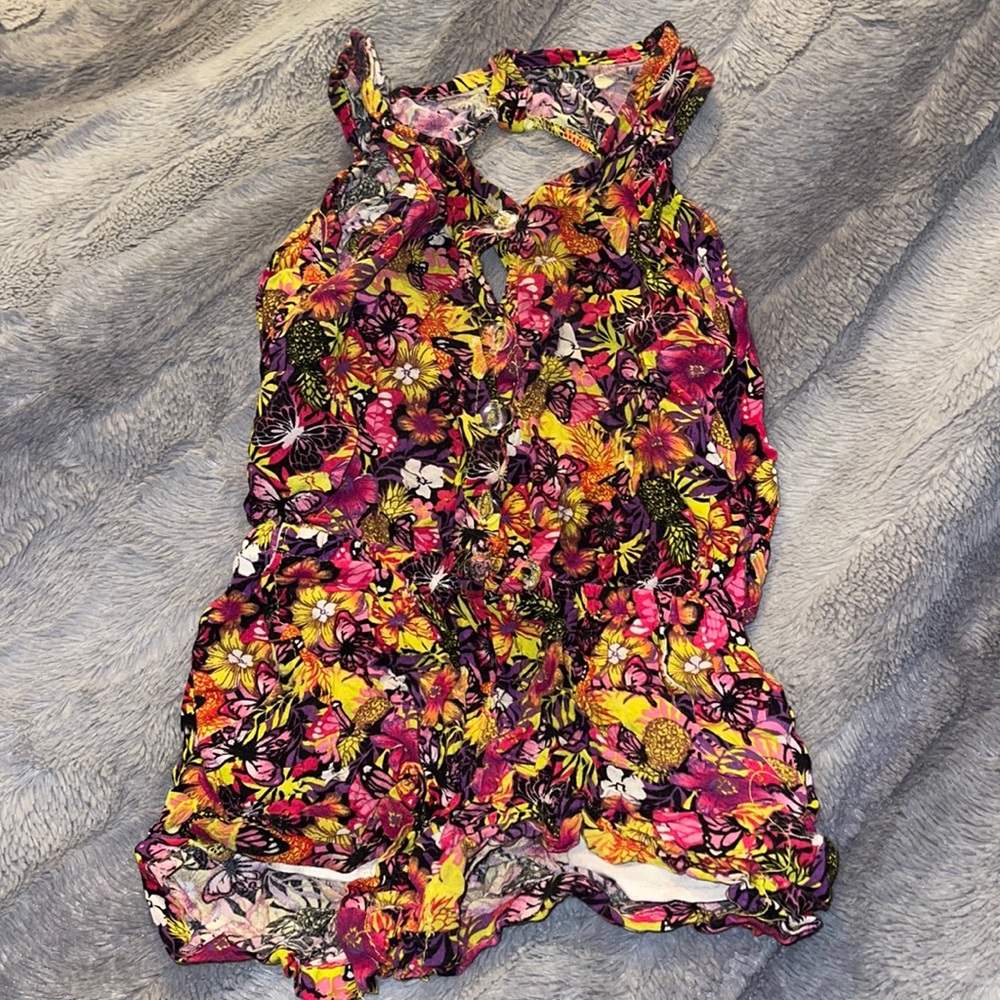 Pink House floral shorts romper Size 4